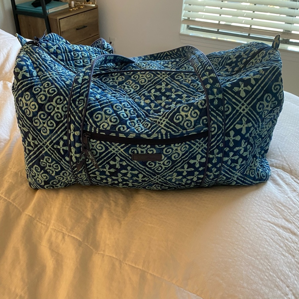 Vera Bradley duffel bag